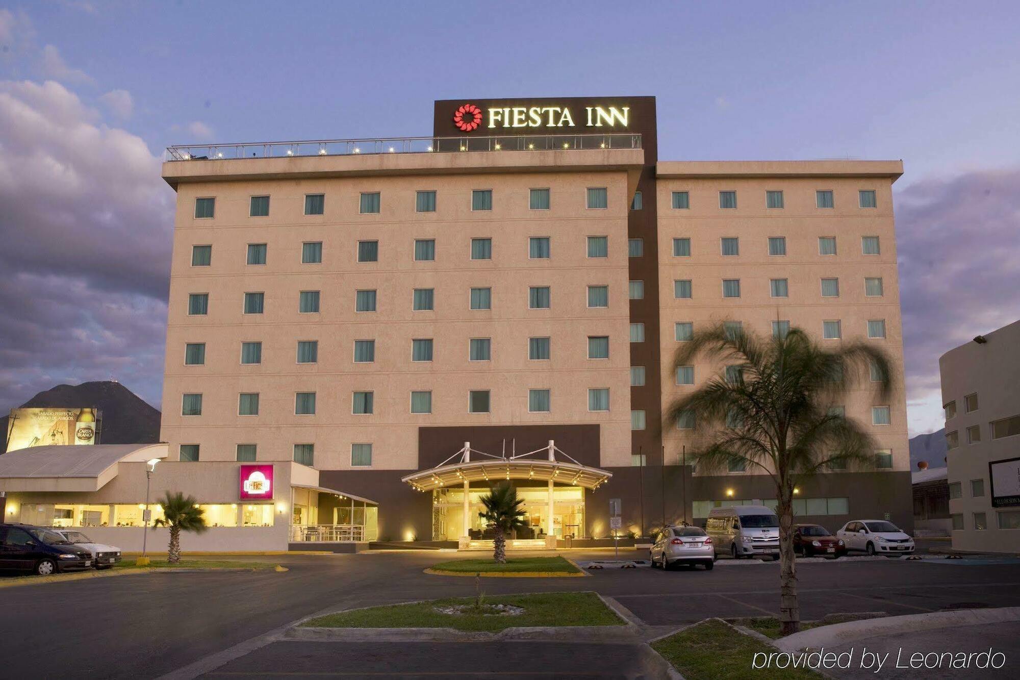 Fiesta Inn Monterrey Fundidora Eksteriør billede